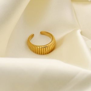 Retro Gold Ring sz 7